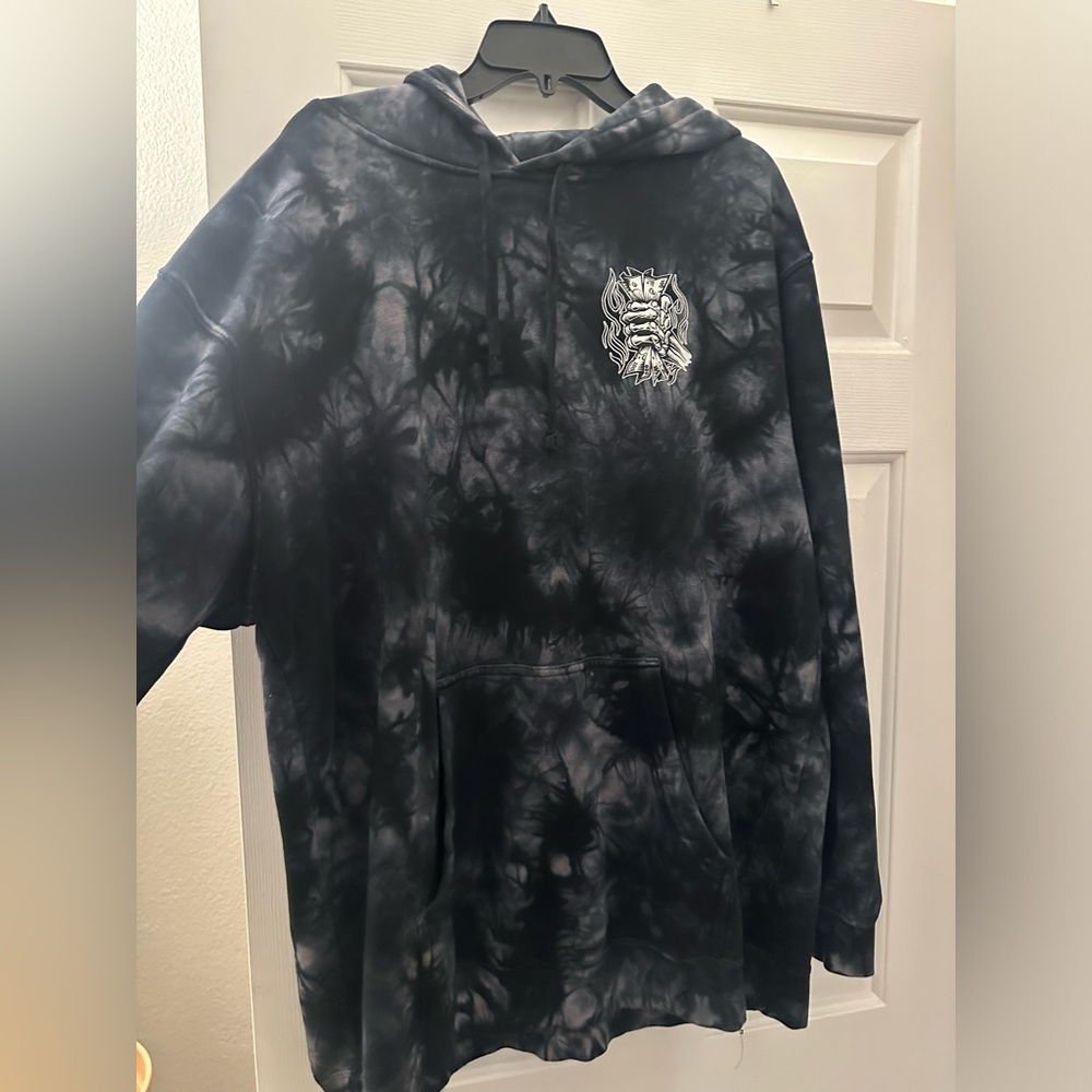 Unisex tie-dye hoodie